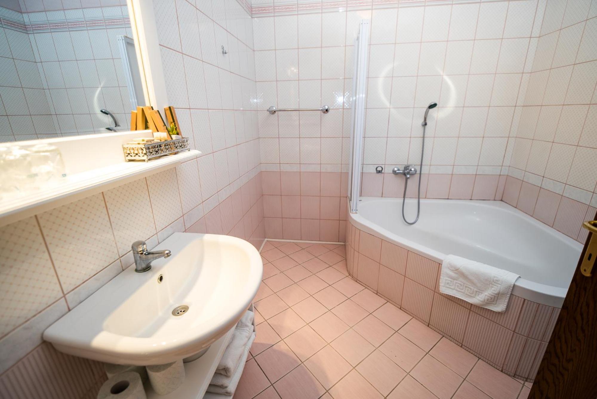 Hotel Splavar Brežice Rum bild